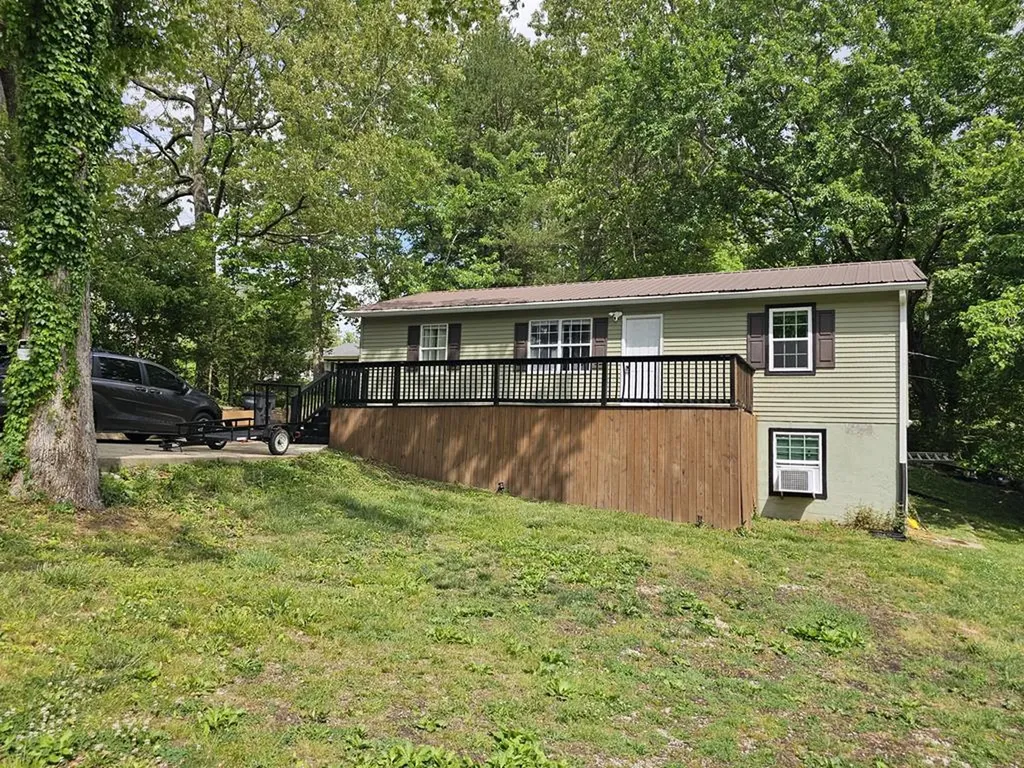 1698 Apple Valley Drive Cookeville TN 38501