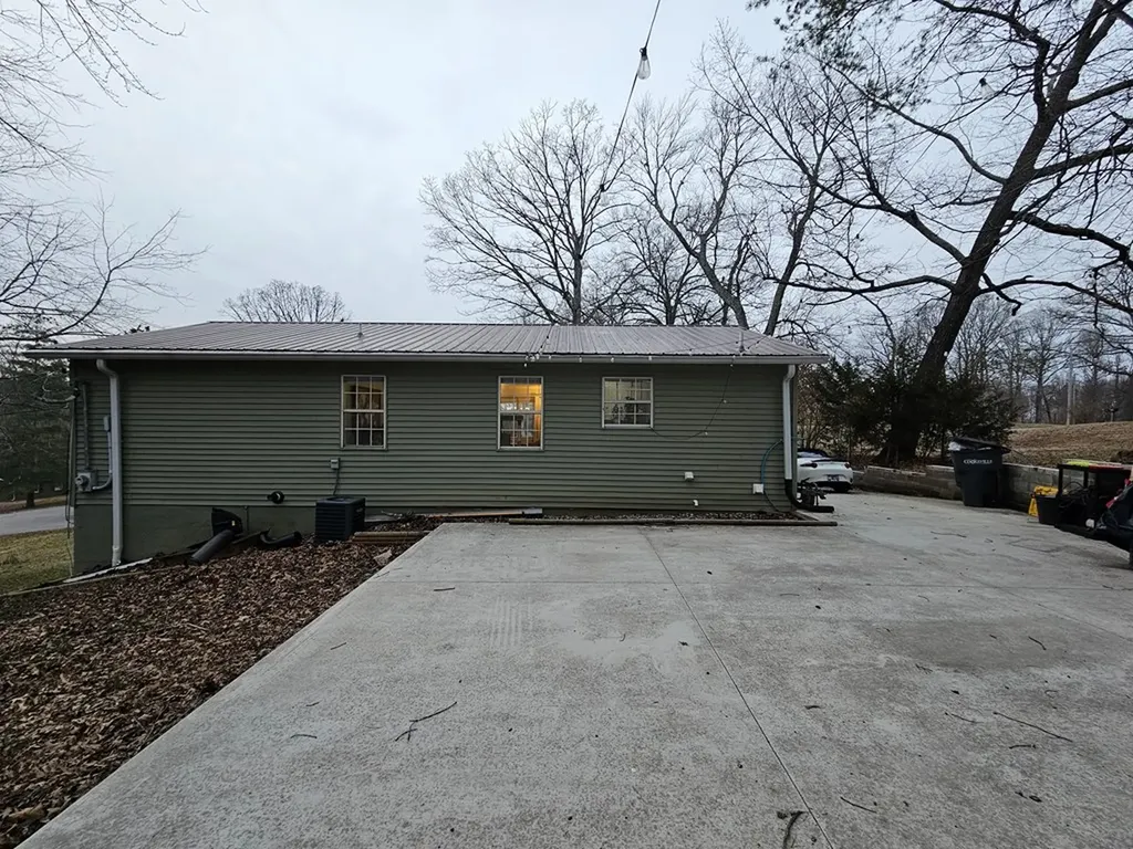 1698 Apple Valley Drive Cookeville TN 38501