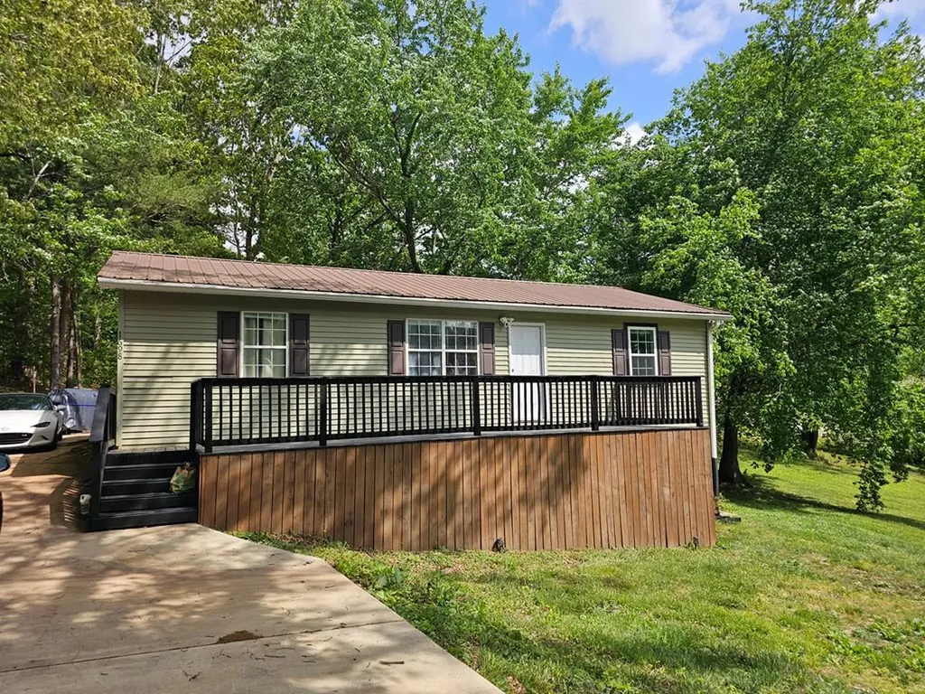 1698 Apple Valley Drive Cookeville TN 38501