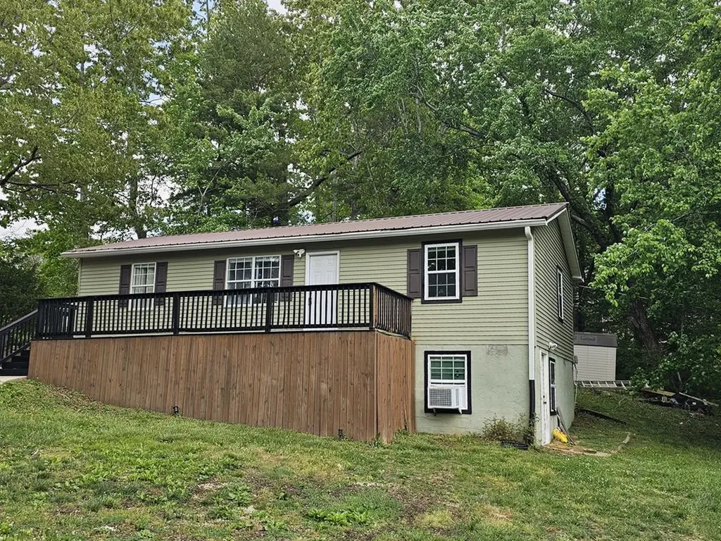 1698 Apple Valley Drive Cookeville TN 38501