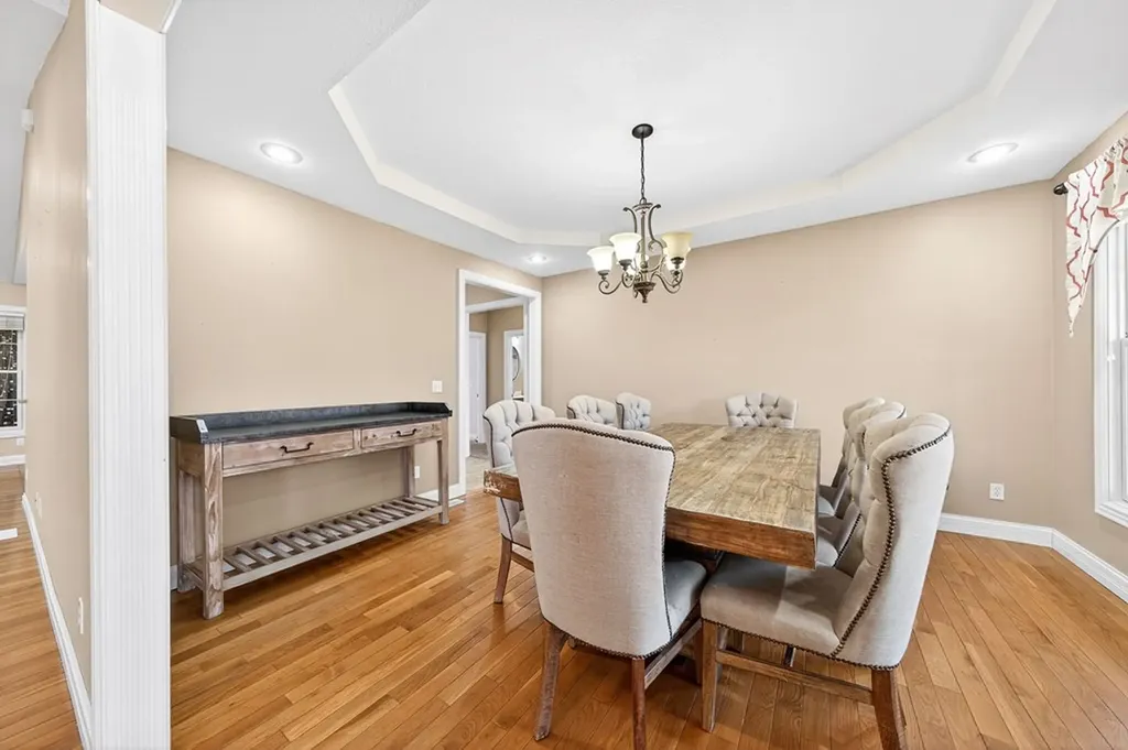 1945 W Creston Road Crossville TN 38571