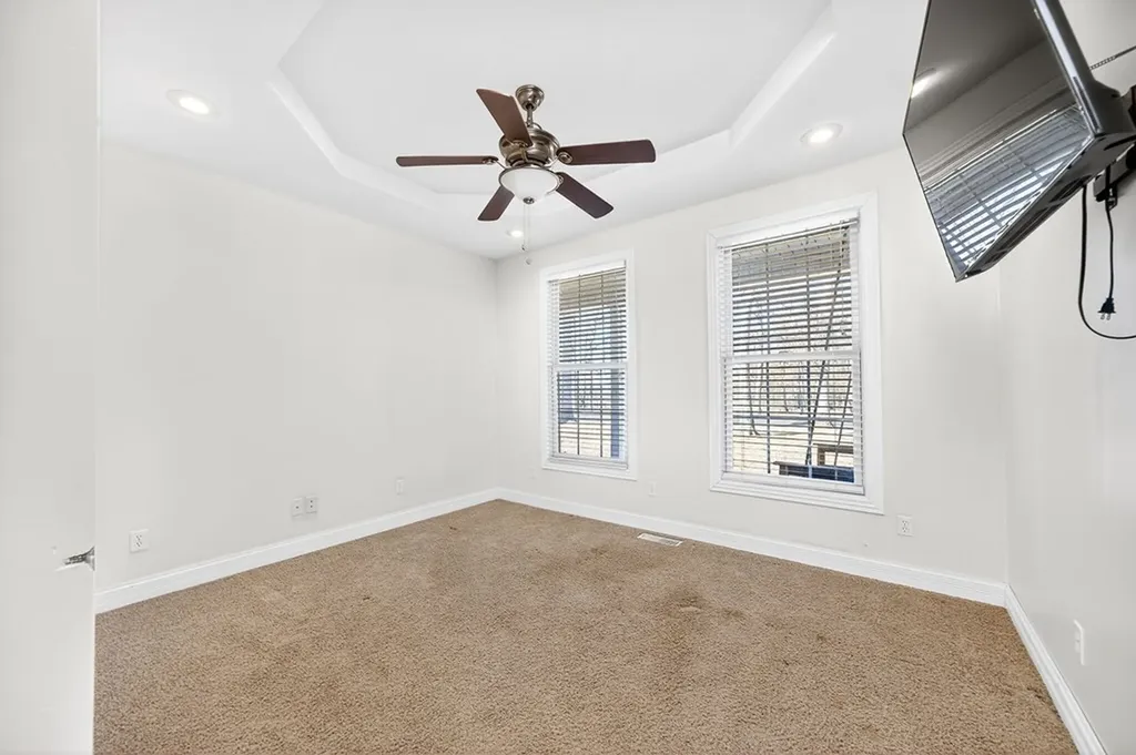 1945 W Creston Road Crossville TN 38571