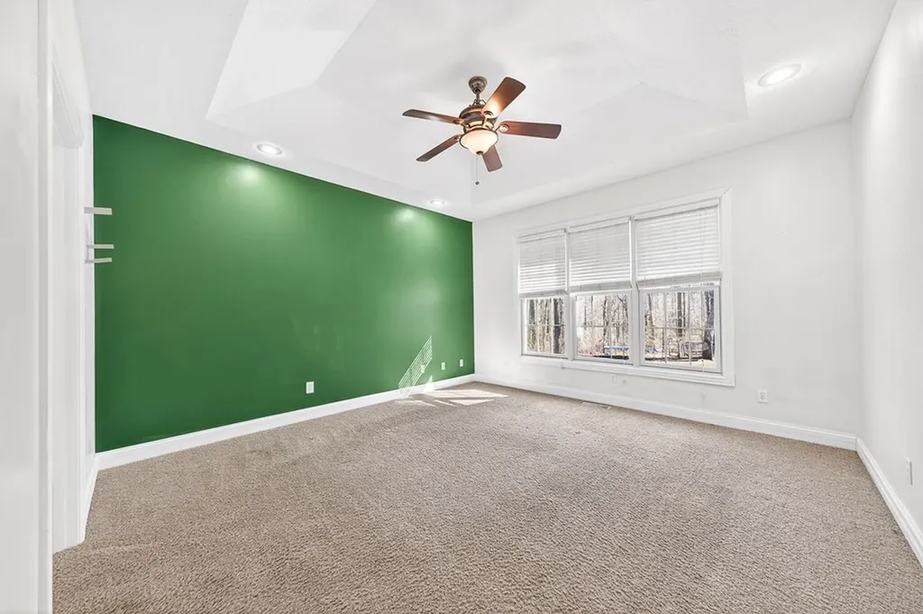 1945 W Creston Road Crossville TN 38571