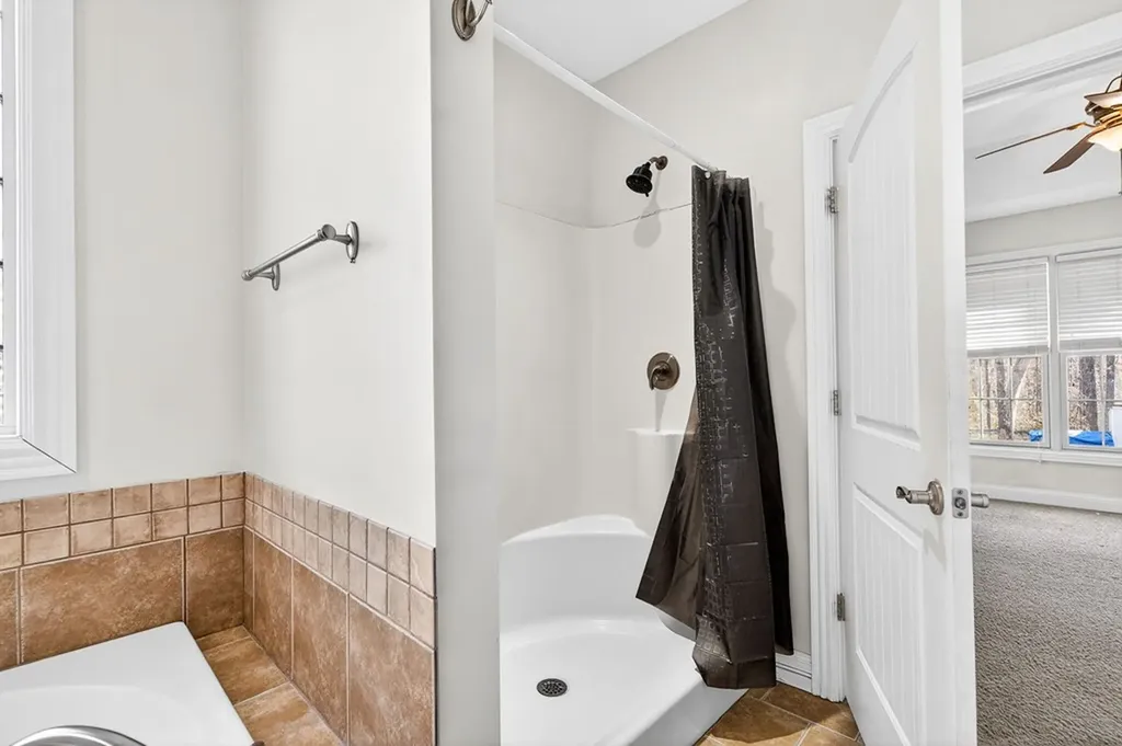 1945 W Creston Road Crossville TN 38571