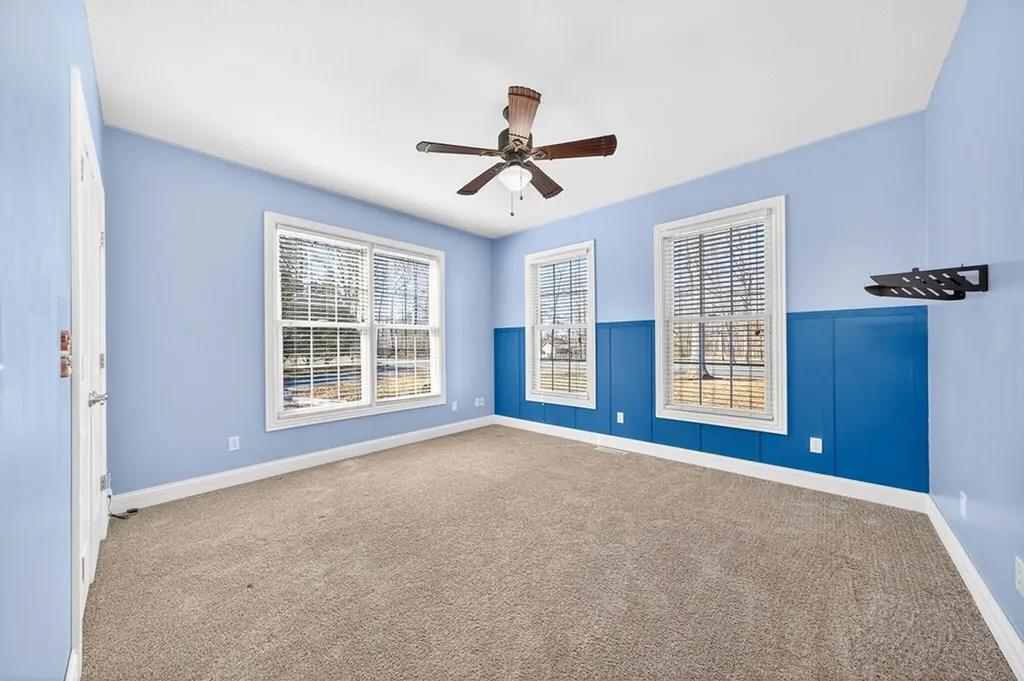 1945 W Creston Road Crossville TN 38571