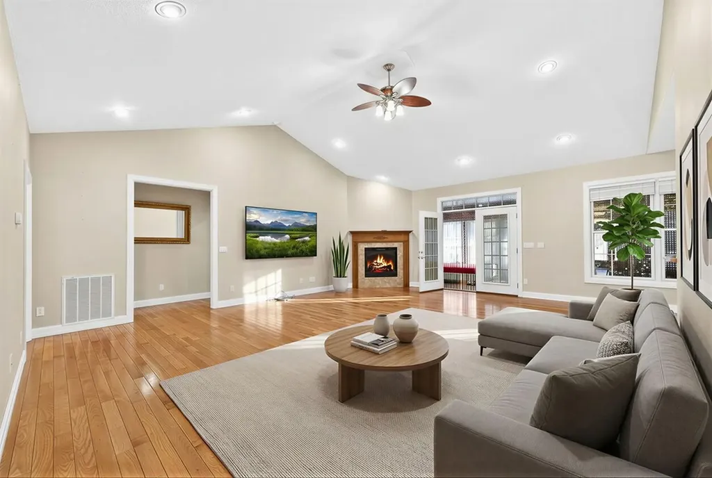 1945 W Creston Road Crossville TN 38571