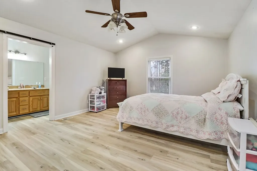 93 Tower Way Allardt TN 38504