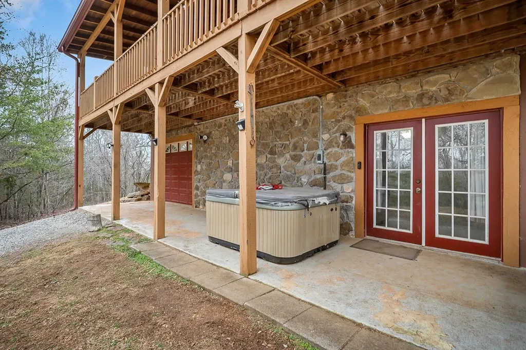 2021 Milky Way Road Jamestown TN 38556