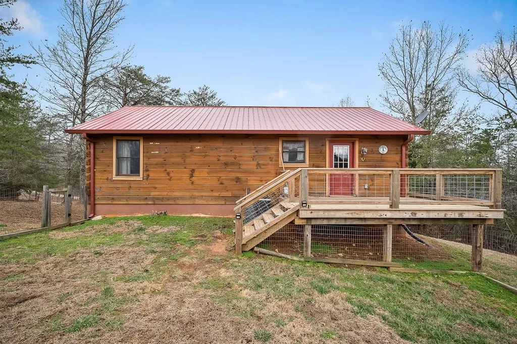 2021 Milky Way Road Jamestown TN 38556