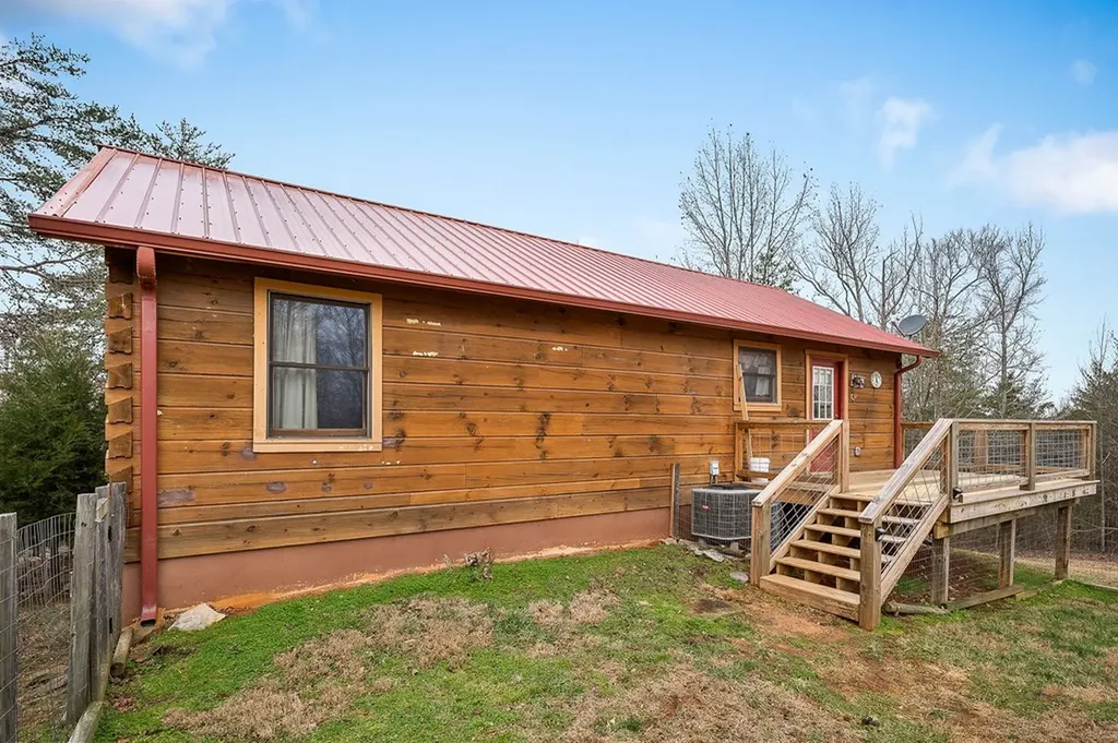 2021 Milky Way Road Jamestown TN 38556