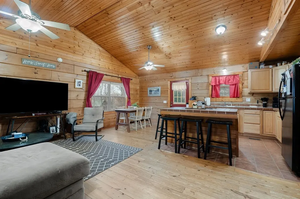 2021 Milky Way Road Jamestown TN 38556