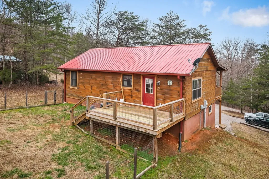 2021 Milky Way Road Jamestown TN 38556