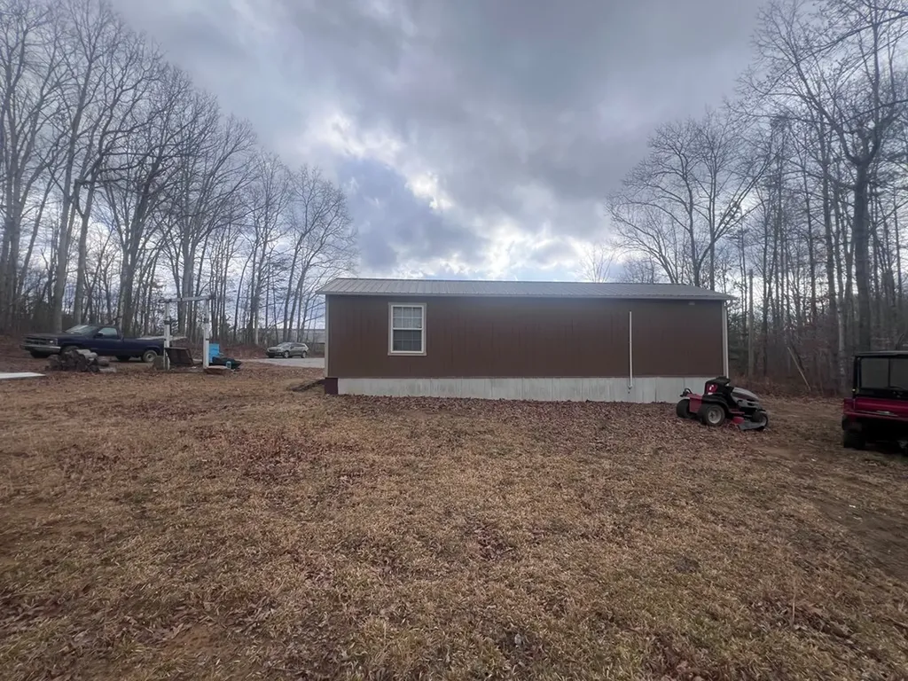 52 Duncan Hinds Road Jamestown TN 38556