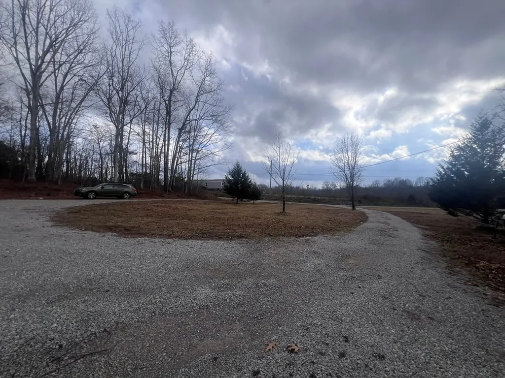 52 Duncan Hinds Road Jamestown TN 38556