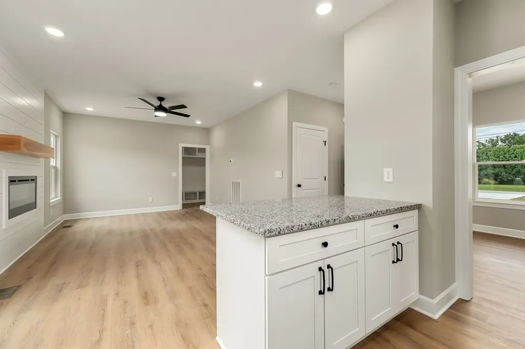 734 C Rody Road Mcminnville TN 37110