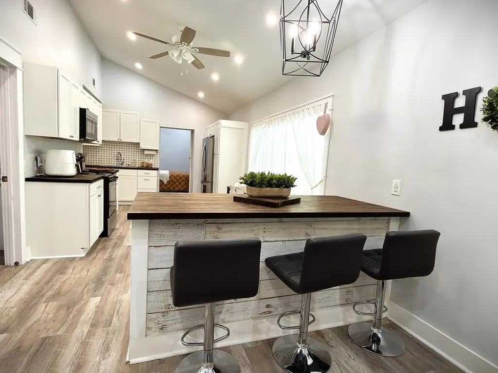 817 Oakland Park Drive Livingston TN 38570