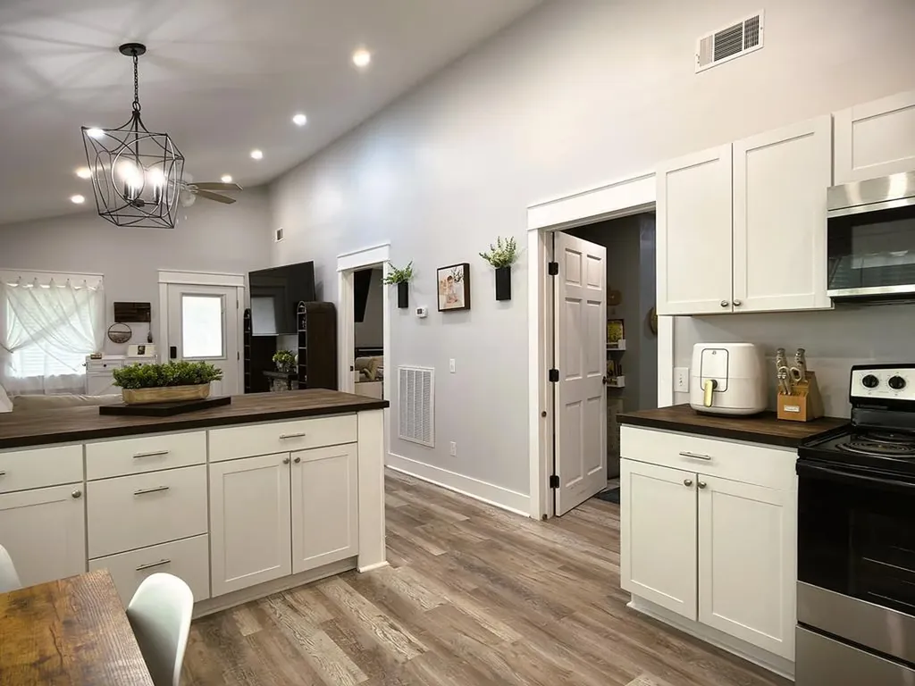 817 Oakland Park Drive Livingston TN 38570