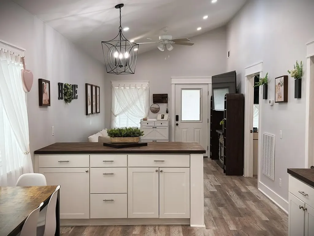 817 Oakland Park Drive Livingston TN 38570