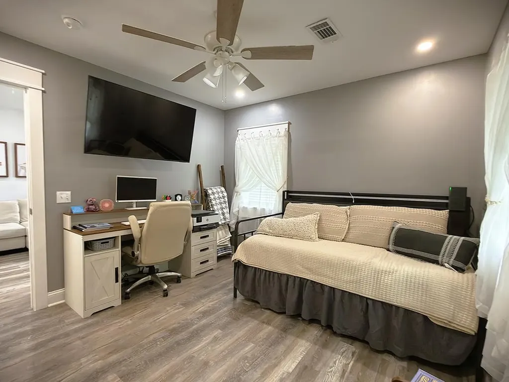 817 Oakland Park Drive Livingston TN 38570