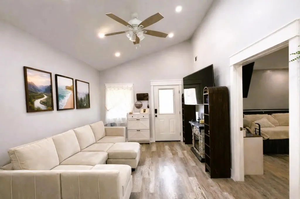 817 Oakland Park Drive Livingston TN 38570