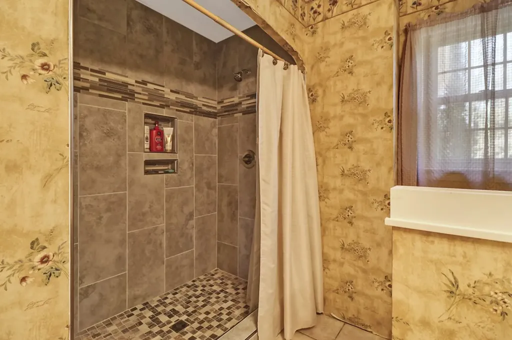 233 Morgan Road Crossville TN 38555