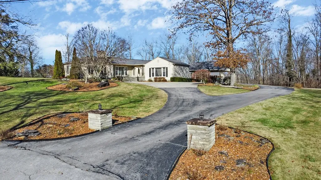 233 Morgan Road Crossville TN 38555