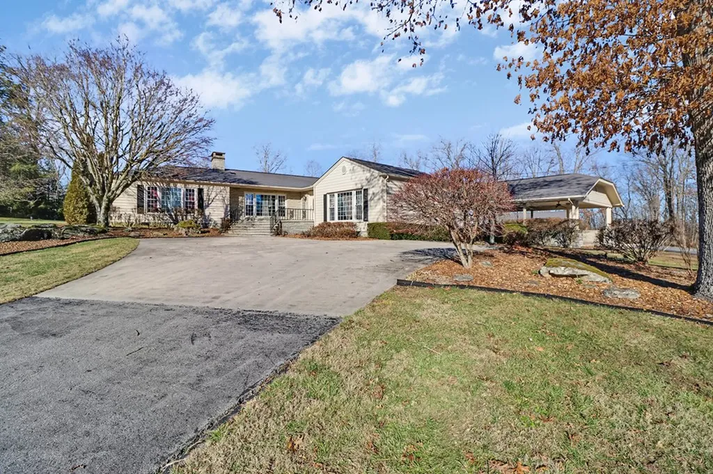 233 Morgan Road Crossville TN 38555