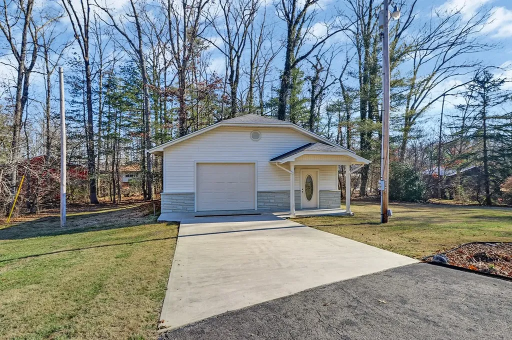 233 Morgan Road Crossville TN 38555