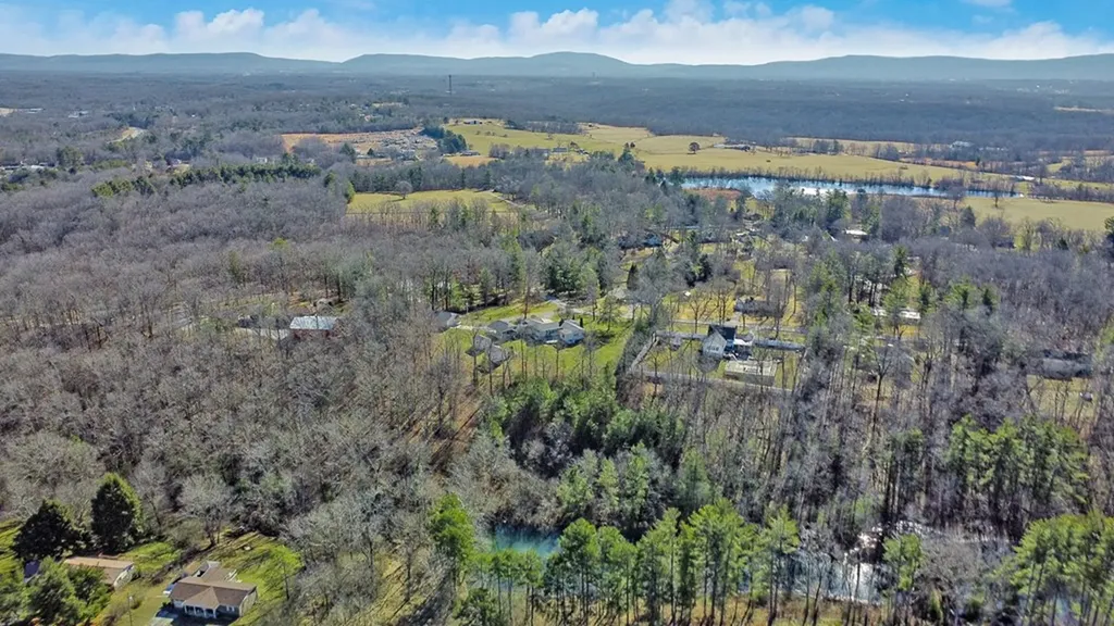 233 Morgan Road Crossville TN 38555