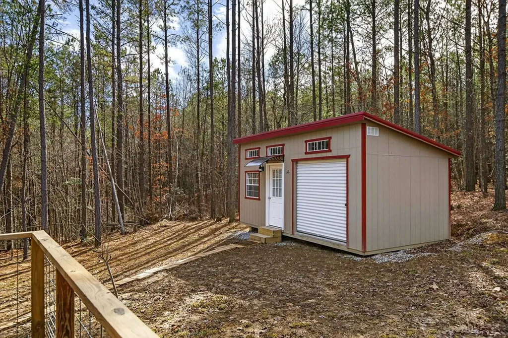 1780 Wolf Haven Road Spencer TN 38585