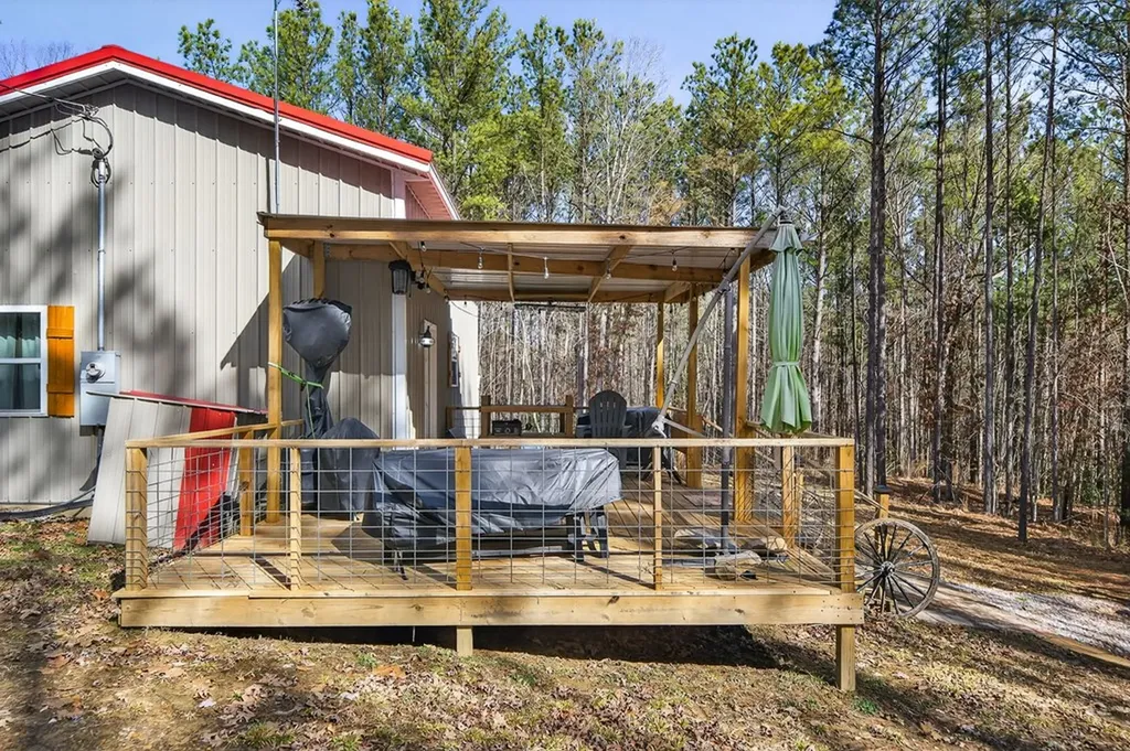 1780 Wolf Haven Road Spencer TN 38585