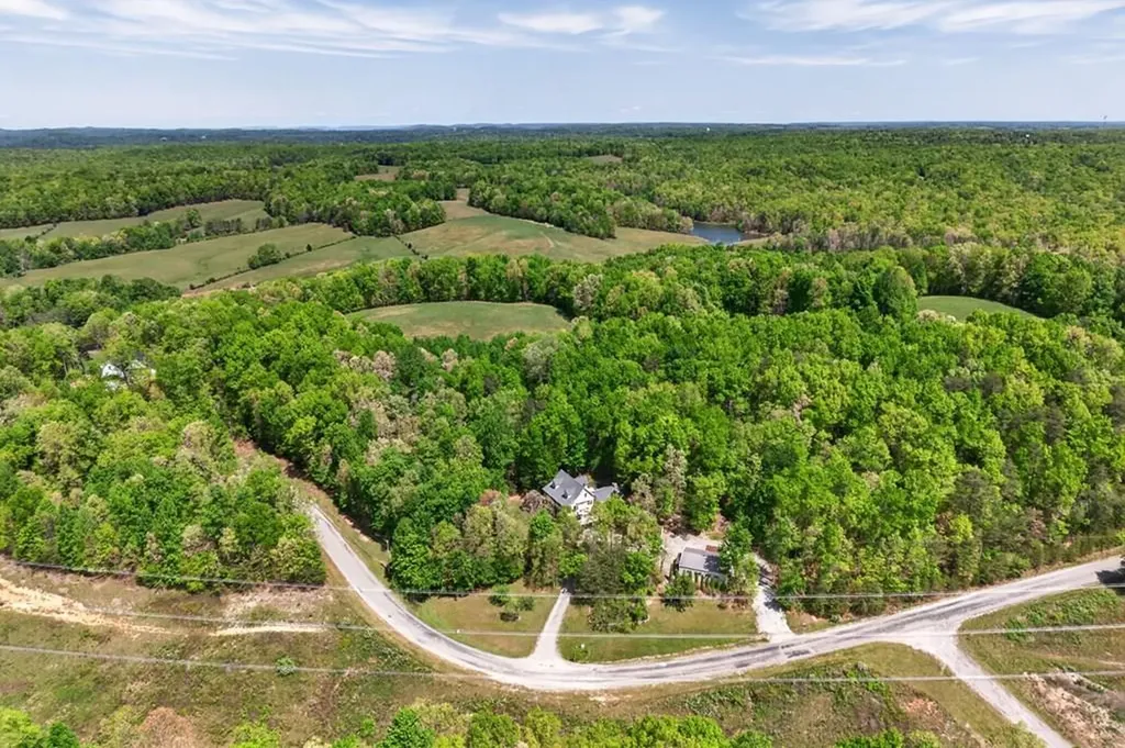 2144 Street Place Loop Monterey TN 38574
