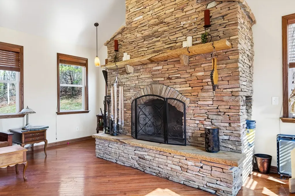 2144 Street Place Loop Monterey TN 38574