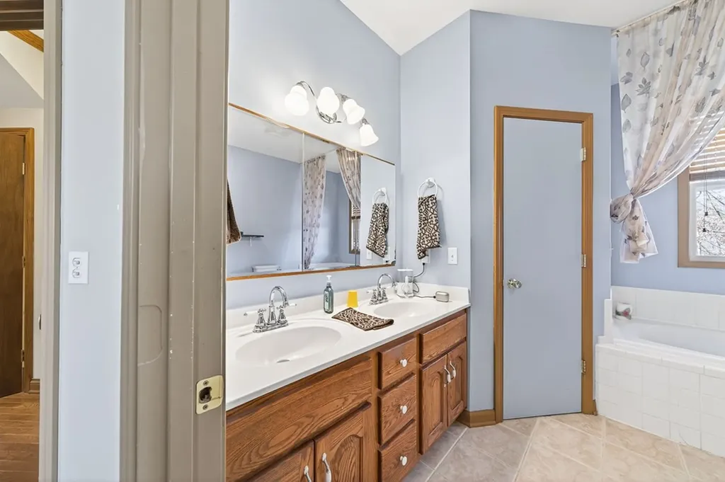 2144 Street Place Loop Monterey TN 38574