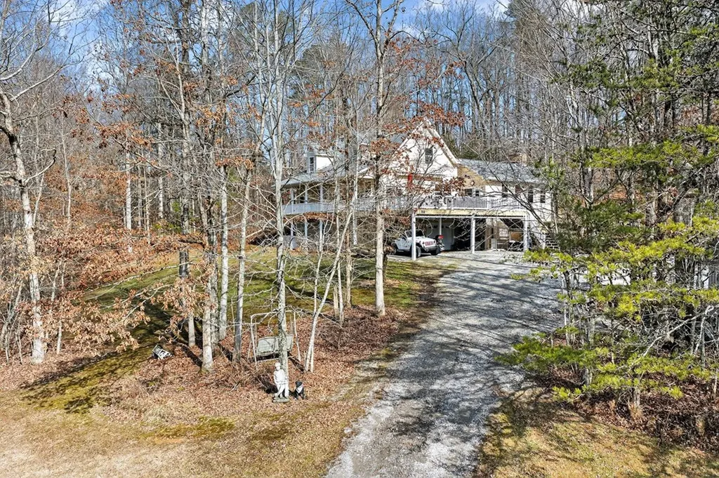 2144 Street Place Loop Monterey TN 38574