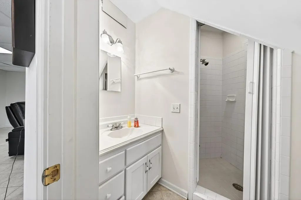 2144 Street Place Loop Monterey TN 38574