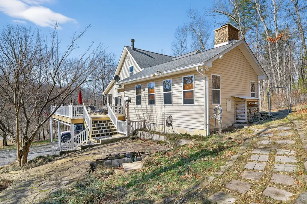 2144 Street Place Loop Monterey TN 38574