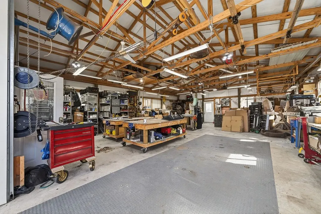 2144 Street Place Loop Monterey TN 38574