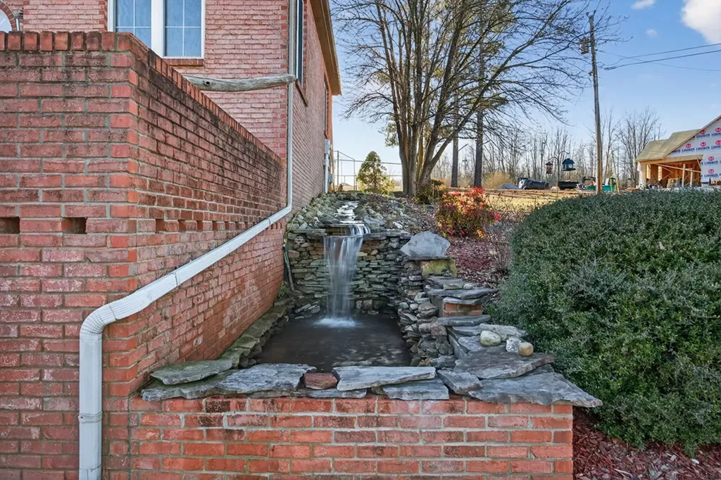 409 Westwood Drive Sparta TN 38583