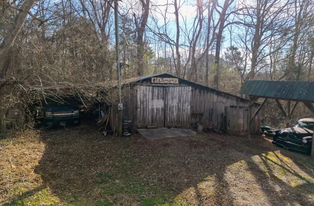 786 Quebeck Road Quebeck TN 38579