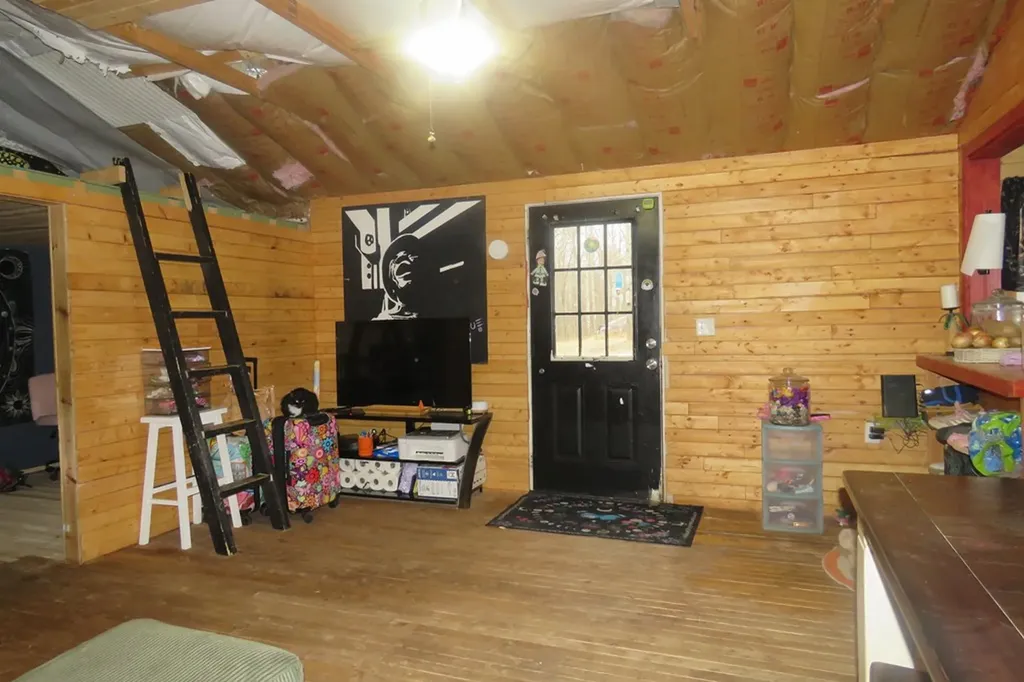 30611 Steel Tram Ridge Crawford TN 38554