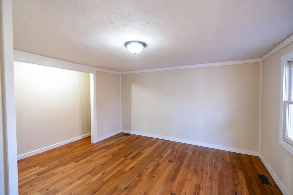 408 E Williams Avenue Monterey TN 38574