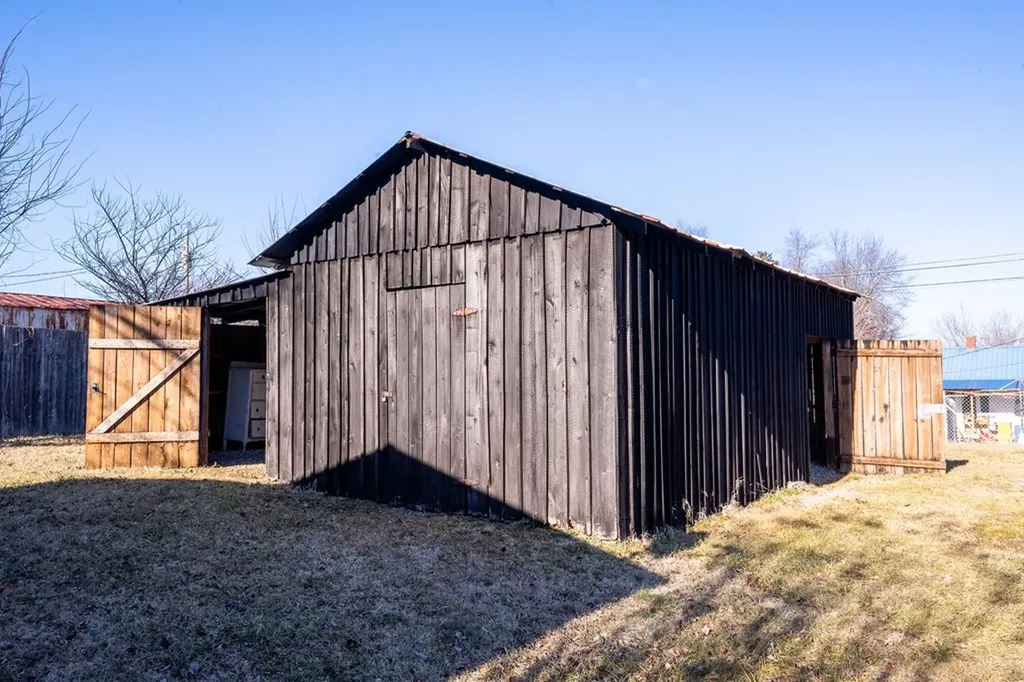 408 E Williams Avenue Monterey TN 38574