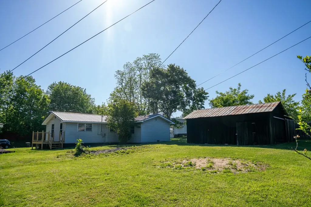408 E Williams Avenue Monterey TN 38574