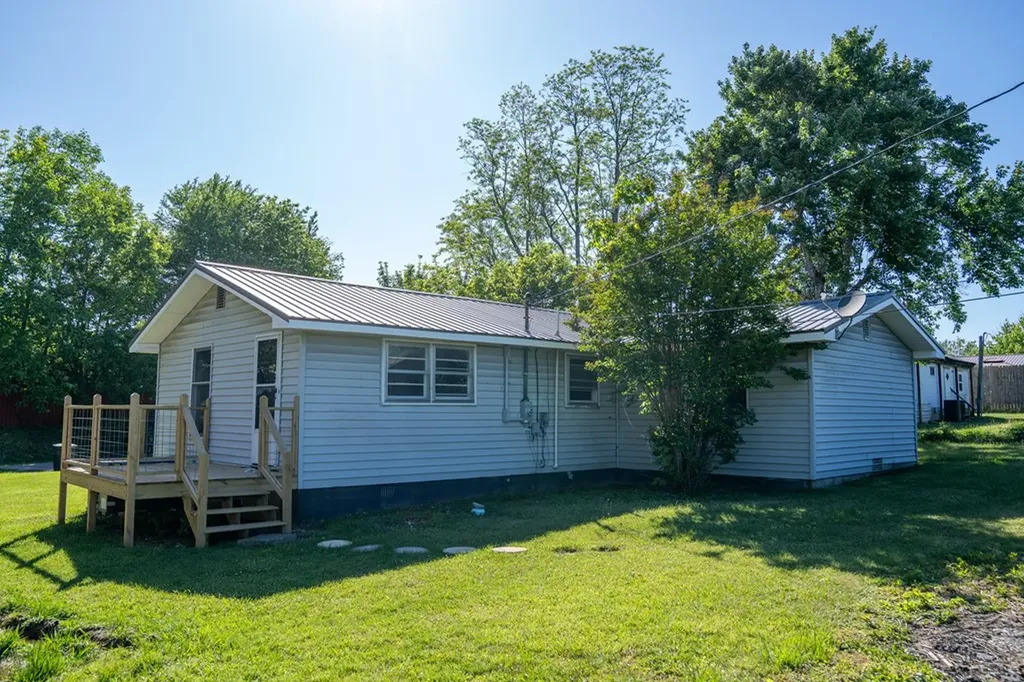 408 E Williams Avenue Monterey TN 38574