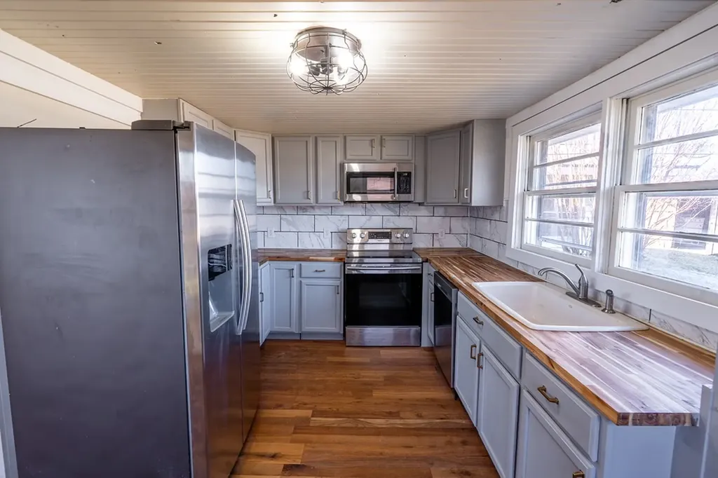 408 E Williams Avenue Monterey TN 38574