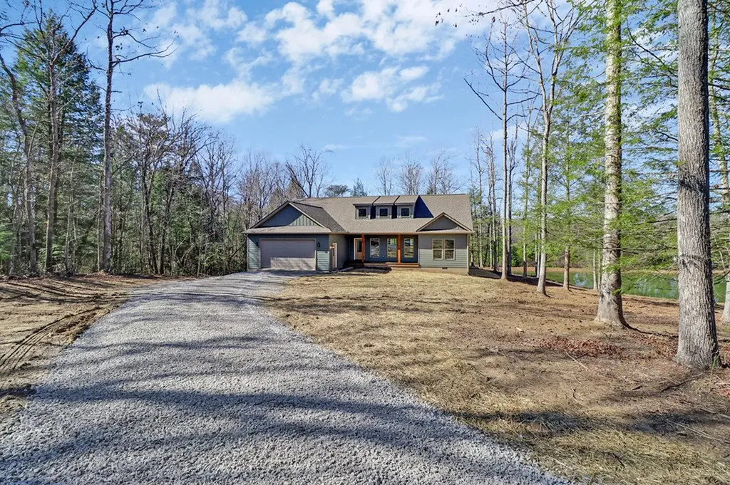 504 Acorn Lane Jamestown TN 38556