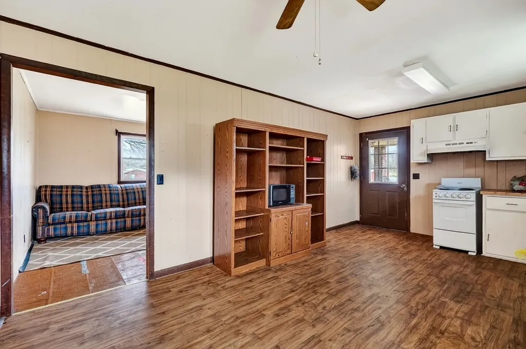 1105 Riverside Drive Celina TN 38551