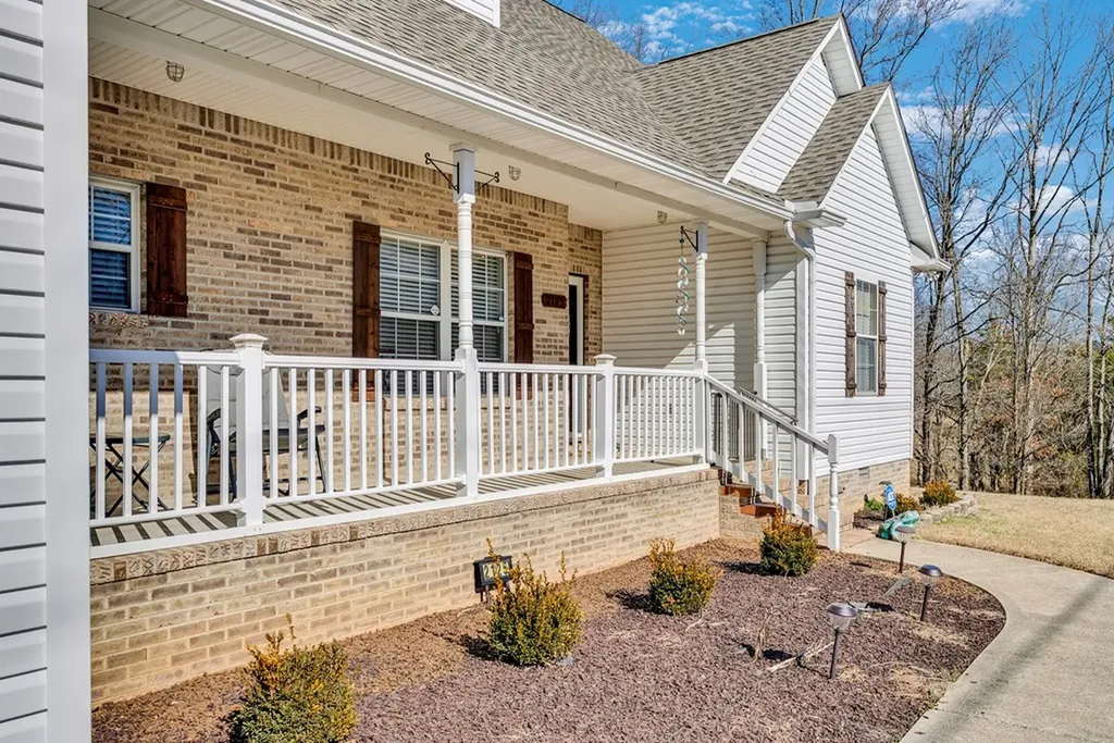 2125 Buffalo Valley Road Cookeville TN 38501