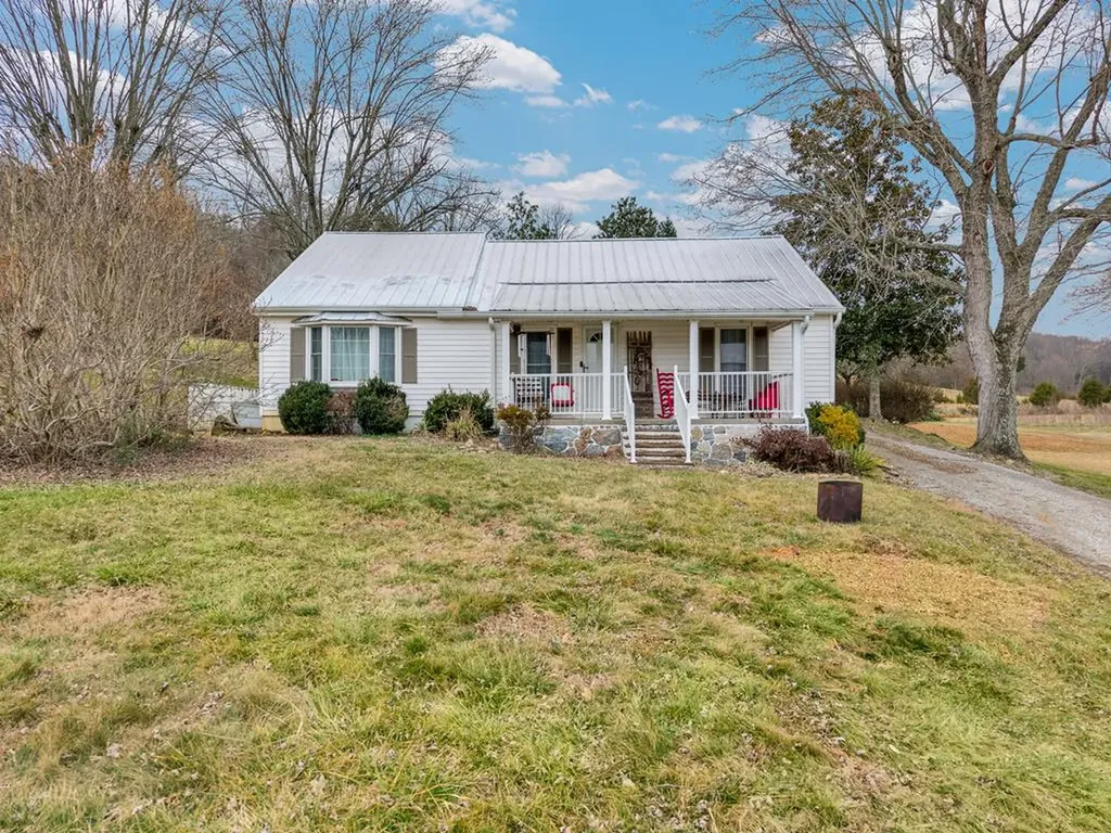 11594 Beersheba Highway Mcminnville TN 37110